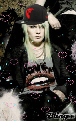 FaMoUs Picture #95580723 | Blingee.com