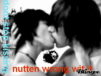 Hot Emo Guys Kissing Hot Emo Guys Kissing