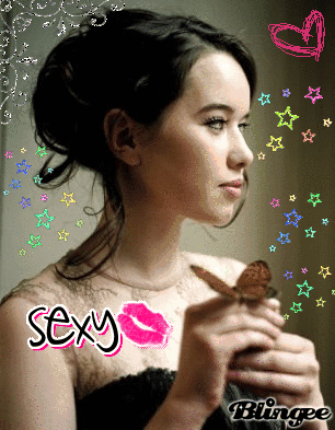 Anna Popplewell Gif