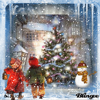admiration des enfants devant le sapin de noel picture admiration des enfants devant le sapin de noel picture